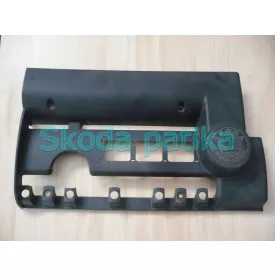 Obere Motorabdeckung des Skoda Octavia 1.4 16V
