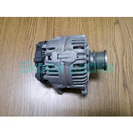   Der elektrische Stecker des Skoda Fabia I-II und Roomster beschädigte den 110-Ah-Generator