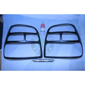 Felicia-hatso-lampa-maszk-parban