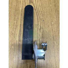 Skoda-105-120-gazpedal