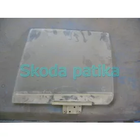 Skoda-Favorit-bal-hatso-ajtouveg-lejaro