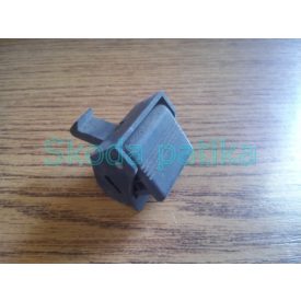 Skoda-Favorit-kesztyutarto-ajto-zar