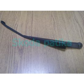 Skoda-Favorit-Felicia-hatso-ablaktorlo-kar