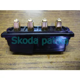 Skoda-Favorit-5.ajto-erintkezo-rugos-felso