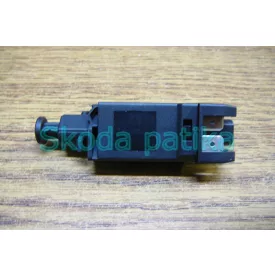 Skoda-Octavia--2-polusu-feklampa-kapcsolo