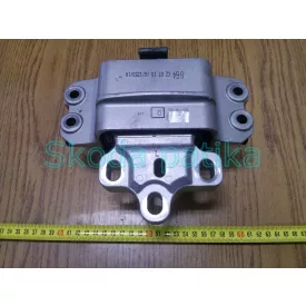 Skoda-Octavia-sebessegvalto-tarto-bak-