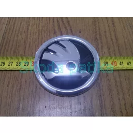   Skoda Emblem 80mm neuer Typ Felicia vorne, Fabia I.-Octavia I. vorne-hinten und für Octavia II hinten