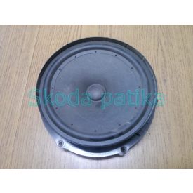   Skoda Octavia II und Superb II. großer Lautsprecher, Vordertür