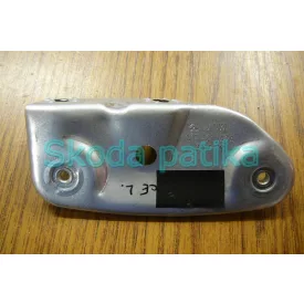 Skoda-Octavia-II.-face-lift-jobb-elso-sarvedotarto