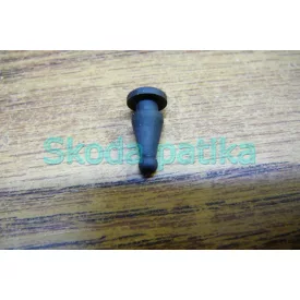 Skoda-Octavia-II-gumi-utkozo-patent-a-motorhazteto-ele-es-a-lokharito-koze