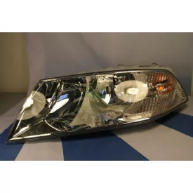 Skoda-Octavia-II.-bal-elso-lampa-