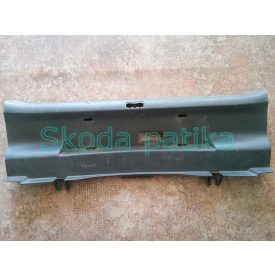 Skoda Octavia II. Rückwandverkleidung