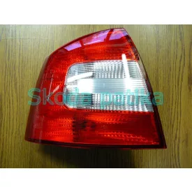 Skoda-Octavia-II.-limuzin-bal-hatso-lampa