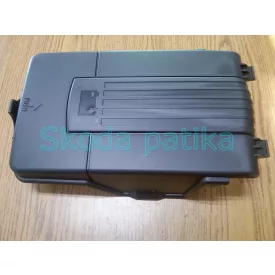 Skoda-Octavia-II.-Superb-II.-es-Yeti-akkumulator-fedel-