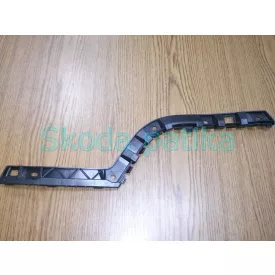 Skoda-Superb-II-limuzin-hatso-lokharito-bal-vezeto-profil