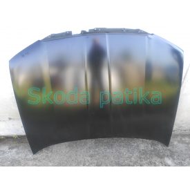 Skoda Superb I Motorhaube mit einem kleinen Defekt