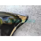 Skoda Superb I Motorhaube mit einem kleinen Defekt