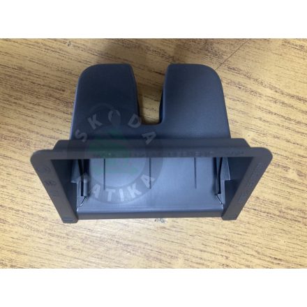 Skoda Octavia IV csomagtér zár burkolat