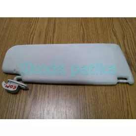 Skoda-Roomster-bal-napellenzo