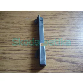 Skoda-Fabia-II.-jobb-hatso-tarolo-rekesz-hatso-rogzito-sin