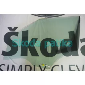 Skoda-Roomster-bal-elso-zold-lejaro-uveg