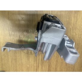 Skoda Octavia III motortartó bak