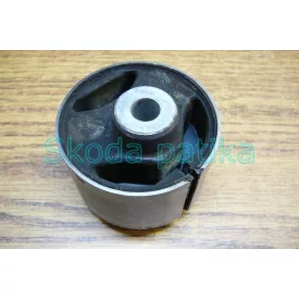 Skoda-Felicia-valtofedel-szilent