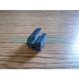 Skoda-Favorit-Felicia-motorhazteto-kitamasztokar-rogzito-gumibak