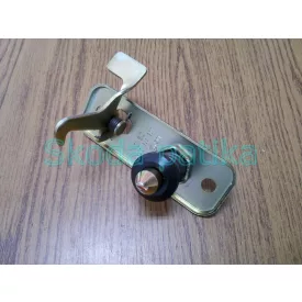 Skoda-Felicia-motorhazfedel-zar