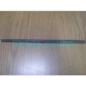 Skoda Felicia rechts geteilte Zierleiste für Ziergitter