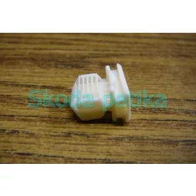 Skoda-Felicia-es-Octavia-belter-muanyag-burkolat-rogzito-patent