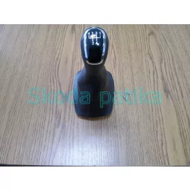   Skoda Fabia váltógomb szoknyával fekete markolat, króm ikonokkal