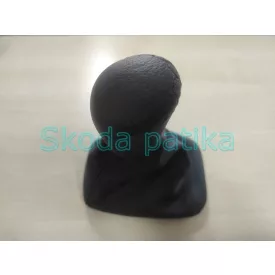 Skoda-Fabia-I-ujraborozott-valtogomb-szoknyaval