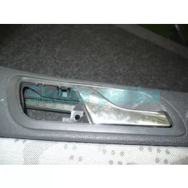Skoda Fabia Innengriff vorne rechts Chrom