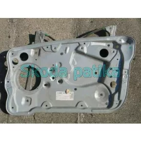 Skoda-Fabia-jobb-elso-ablakemelo-kezi