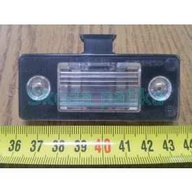 Skoda-Fabia-II.-rendszam-tabla-megvilagitas