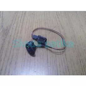 Skoda-Fabia-ajtozar-nyitast-zarast-jelzo-led-vezet