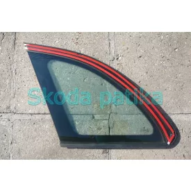 Skoda Fabia Kombi, Butterfly-Glasfenster hinten links