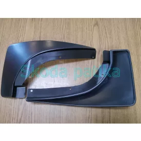 Skoda-Fabia-II.-limuzin-hatso-sarfogo-gumi