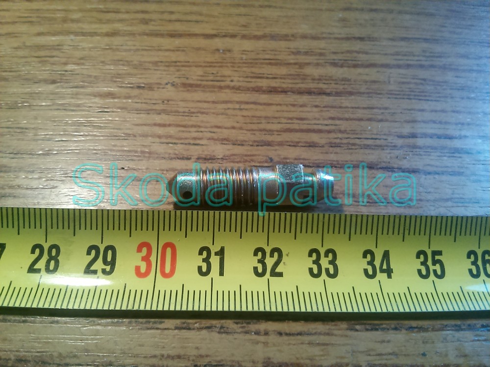 Image of Skoda 105-120 első fék és kuplung munkahenger légtelenítő csavar