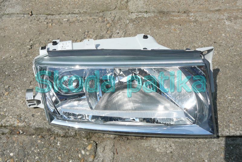 Image of Skoda Octavia jobb ködlámpa nélküli fényszóró