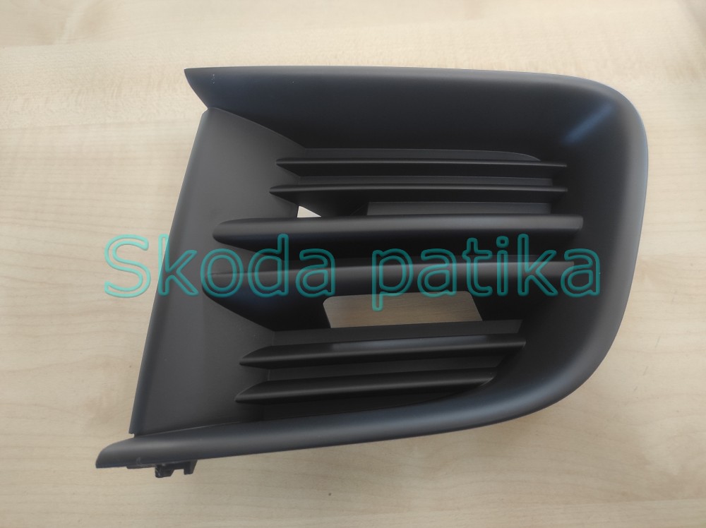 Image of Skoda Octavia II. Rs első lökhárító bal kis takaró burkolat