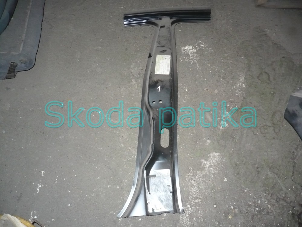 Image of Skoda Superb bal B oszlop