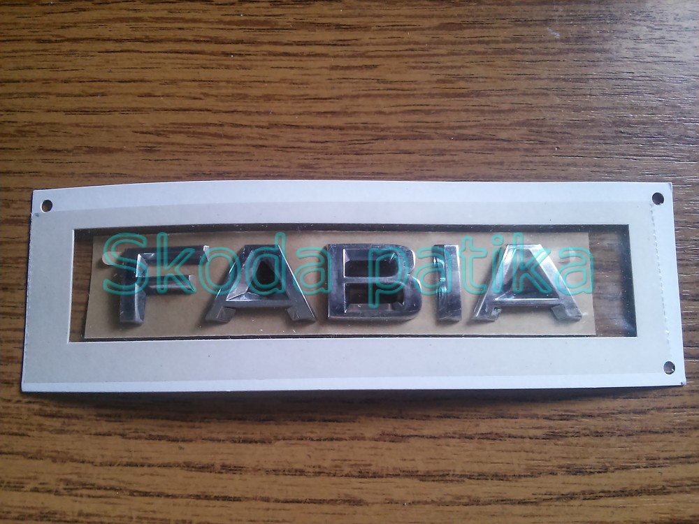 Image of Skoda Fabia II. felirat csomagtér fedélre