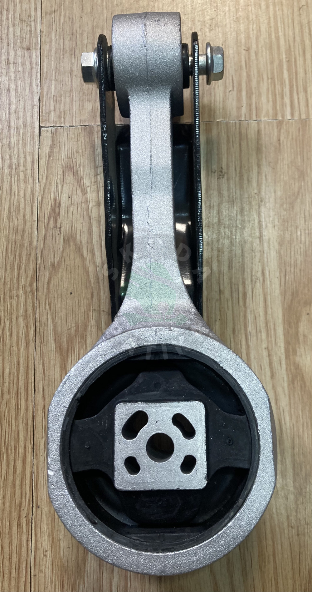 Image of Skoda Fabia Váltótartó bak komplett