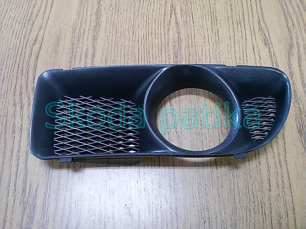 Image of Skoda Felicia ködlámpa köré rács bal