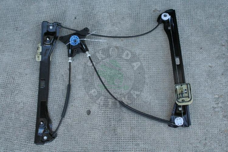 Image of Skoda Rapid ablakemelő szerkezet