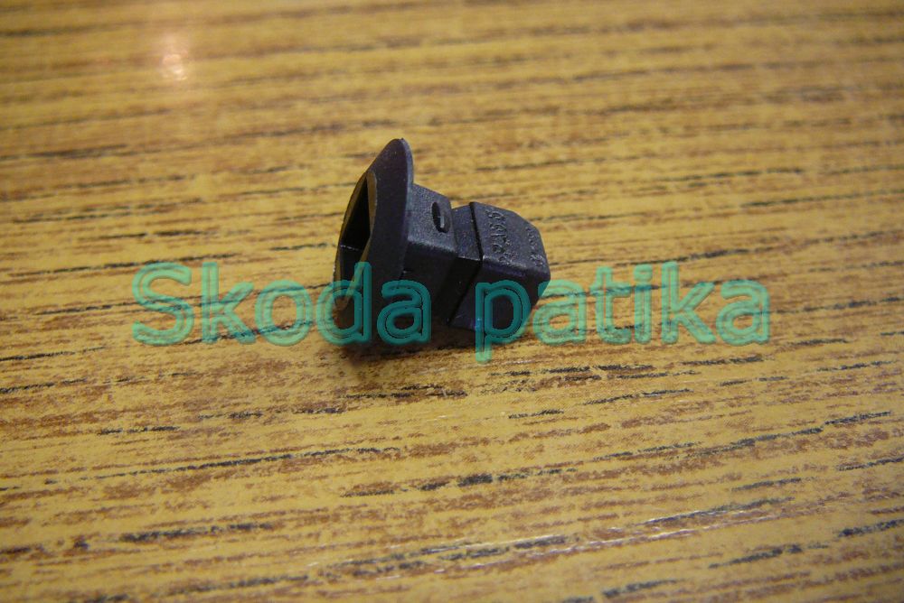 Image of Skoda Fabia Felicia Octavia Superb Roomster és Yeti rögzítő patent kaszniba, csavarokhoz